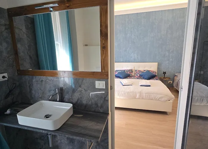 20marchi Πανσιόν